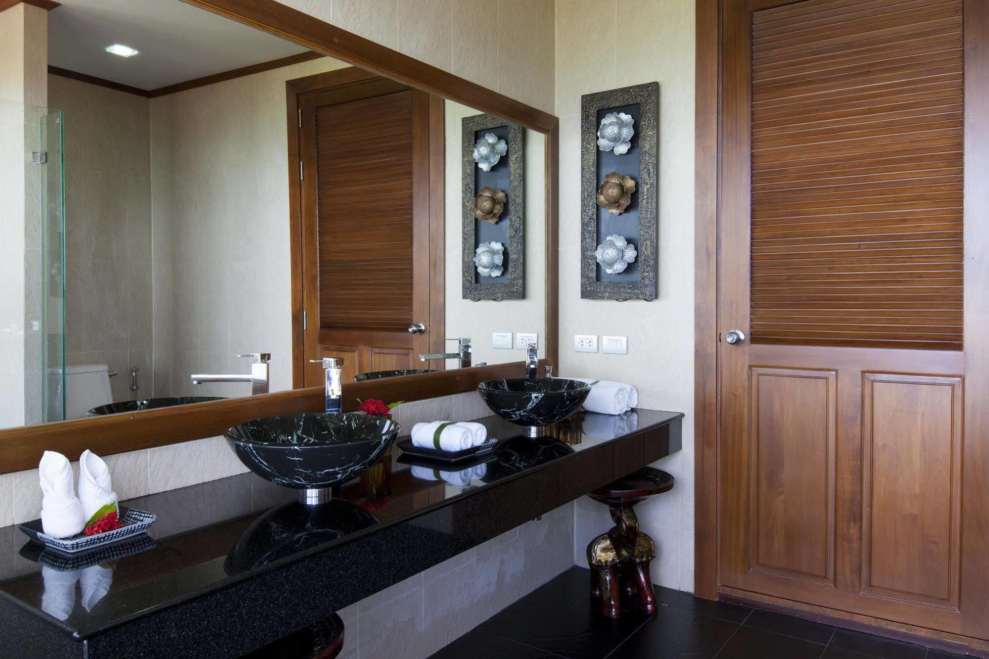 Baan Phuttarak - Seaview Private Villa Choeng Mon Exterior photo